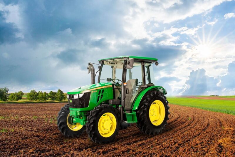 Which Tractor is Right for Farming: कौन सा है किसान के लिए बेहतर, जानें कीमत, क्षमता और खेती के लिए उपयोग का पूरा फर्क