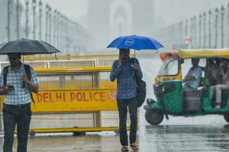 Aaj Ka Mausam 4 April 2026: उत्तर भारत में बारिश-आंधी का अलर्ट, दिल्ली-यूपी-बिहार में तूफान की आशंका, दक्षिण में गर्मी का प्रकोप